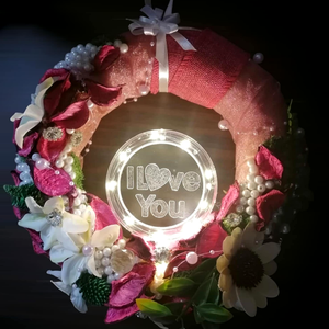 Love LED-es kopogtató, Otthon & Életmód, Dekoráció, Ajtó- és ablak dekoráció, Ajtódísz & Kopogtató, Gyöngyfűzés, gyöngyhímzés, Virágkötés, MESKA