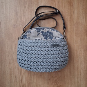 Horgolt övtáska - táska & tok - kézitáska & válltáska - vállon átvethető táska - Meska.hu Horgolt övtáska - táska & tok - kézitáska & válltáska - vállon átvethető táska - Meska.hu