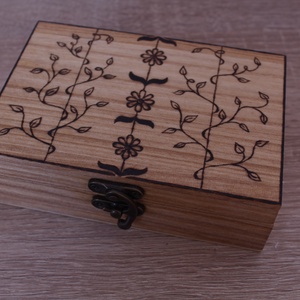 Fadoboz tűzgrafikai díszítéssel 1# - Meska.hu