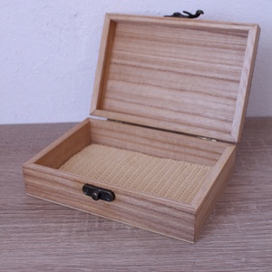 Fadoboz tűzgrafikai díszítéssel 1# - otthon & életmód - dekoráció - asztal és polc dekoráció - díszdoboz - Meska.hu