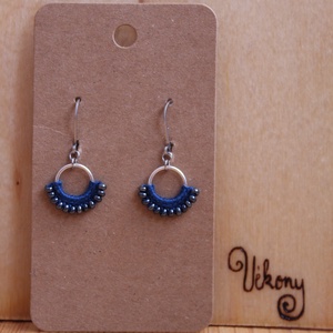 Mini gyöngyöző horgolt fülbevaló (kék), Ékszer, Fülbevaló, Lógó fülbevaló, Horgolás, Gyöngyfűzés, gyöngyhímzés, MESKA