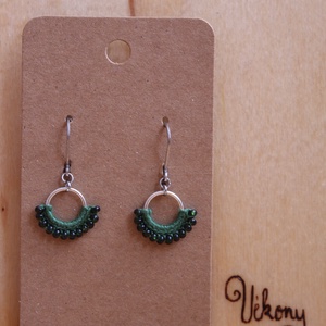 Mini gyöngyöző horgolt fülbevaló (zöld), Ékszer, Fülbevaló, Lógó fülbevaló, Gyöngyfűzés, gyöngyhímzés, Horgolás, MESKA