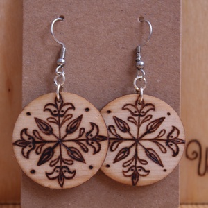 Kerekítő fából készült fülbevaló 5# - ékszer - fülbevaló - lógó fülbevaló - Meska.hu