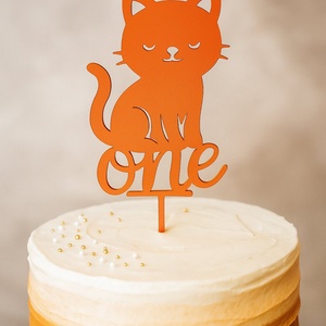 Macskás one tortabeszúró - 1 éves cicakedvelőknek, Otthon & Életmód, Konyhafelszerelés, tálalás, Sütés, főzés, Sütidísz, Festett tárgyak, MESKA