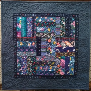Farmerkék-színes patchwork és quilt párnahuzat, Otthon & Életmód, Lakástextil, Párna & Párnahuzat, Varrás, Patchwork, foltvarrás, MESKA