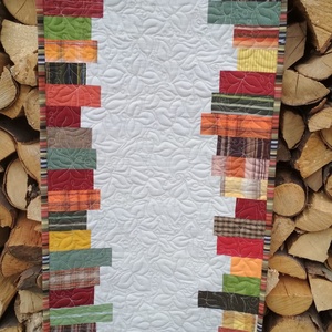 Nagy méretű quilt meleg színekkel, levél mintával, Otthon & Életmód, Dekoráció, Asztal és polc dekoráció, Asztaldísz, Varrás, Patchwork, foltvarrás, MESKA