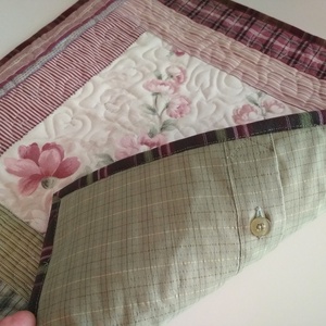 Rózsás patchwork és quilt párnahuzat - otthon & életmód - lakástextil - párna & párnahuzat - Meska.hu