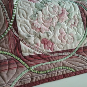 Rózsás patchwork és quilt párnahuzat - otthon & életmód - lakástextil - párna & párnahuzat - díszpárnahuzat - Meska.hu