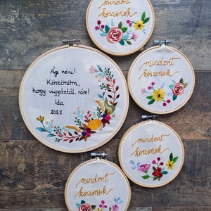 Egyedi megrendelésre készült hímzett szett - esküvő - emlék & ajándék - szülőköszöntő ajándék - Meska.hu
