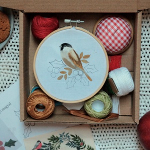 DIY karácsonyi hímzőbox - Barátcinege  - Meska.hu