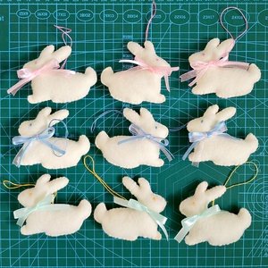 3db filc nyuszi 215-217, Ünnepi díszek, dekorációk, Húsvéti díszek és dekorációk, Húsvéti tojásfadíszek, Mindenmás, Varrás, MESKA