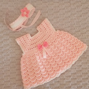 Halvány rózsaszín baba ruhácska hozzá illő fejdísszel - 62-68-as méret - ruha & divat - babaruha & gyerekruha - babafotózási ruha és kellék - Meska.hu