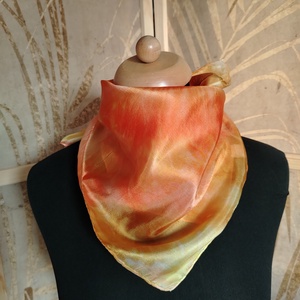 Aranyló nap selyemkendő  - ruha & divat - sál, sapka, kendő - kendő - Meska.hu