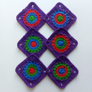 Nagyinégyzetek lila kerettel kézműves projektekhez, Kellékek & szerszámok, Dekorációs kellékek, Egyéb kellékek, Horgolás, MESKA