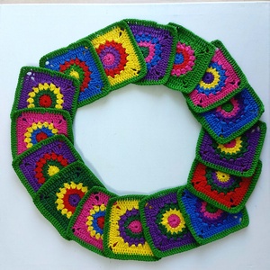 Horgolt színes négyzetek kreatív projektekhez - kellékek & szerszámok - dekorációs kellékek - egyéb kellékek - Meska.hu