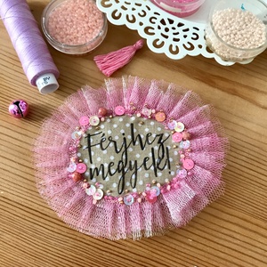 Férjhez megyek kitűző - esküvő - lánybúcsú - Meska.hu