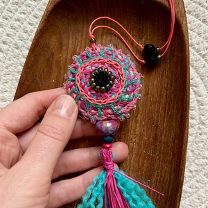 Szinspirál nyaklánc - ékszer - nyaklánc - gyöngyös nyaklánc - Meska.hu