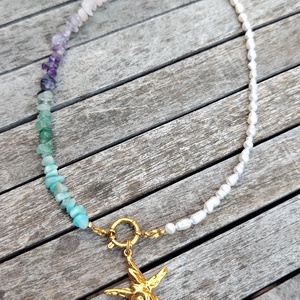 Ásványgyöngy nyaklánc tenyésztett gyönggyel - ékszer - nyaklánc - gyöngyös nyaklánc - Meska.hu