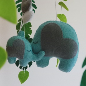 Elefántos kiságyforgó - játék & sport - 3 éves kor alattiaknak - kiságyforgó - Meska.hu