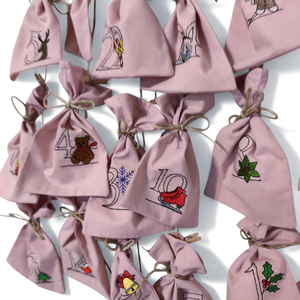 Kézműves adventi kalendárium, hímzett zsákok  - karácsony - adventi díszek - adventi naptár - Meska.hu