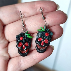 Éjféli Virágkoponya - fülbevaló Halloweenre - ékszer - fülbevaló - lógó fülbevaló - Meska.hu