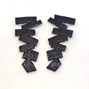 Fekete Szimfónia fülbevaló - ékszer - fülbevaló - lógó fülbevaló - Meska.hu