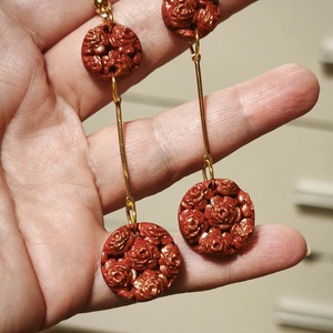Rubinvörös Rózsakert fülbevaló - ékszer - fülbevaló - lógó fülbevaló - Meska.hu
