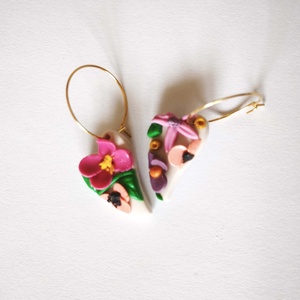 Apró Szívbe Zárt Tavasz fülbevaló, Ékszer, Fülbevaló, Lógó fülbevaló, Ékszerkészítés, Gyurma, MESKA