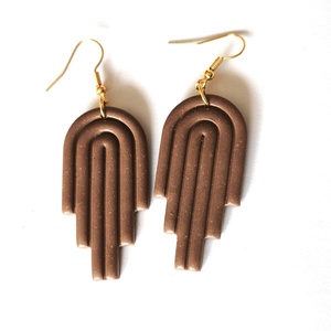 Cappuccino Ív fülbevaló, Ékszer, Fülbevaló, Lógó fülbevaló, Ékszerkészítés, Gyurma, MESKA