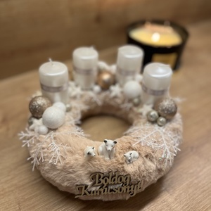 Rosegold színvilágú adventi dísz, koszorú gyöngyház színű gyertyákkal - karácsony - adventi díszek - adventi gyertyadíszek és koszorúdíszek - Meska.hu