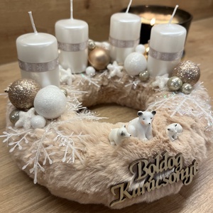 Rosegold színvilágú adventi dísz, koszorú gyöngyház színű gyertyákkal, Karácsony, Adventi díszek, Adventi gyertyadíszek és koszorúdíszek, Virágkötés, MESKA