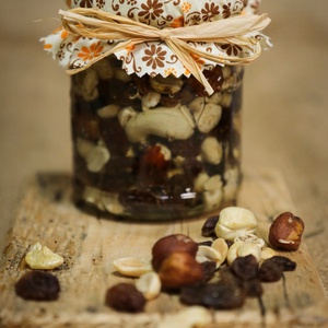 Diákcsemegés méz - Meska.hu