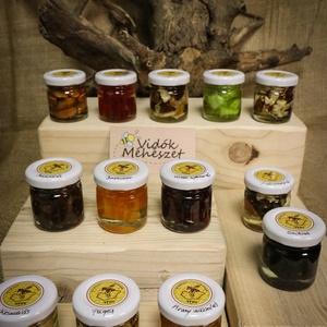 Magvas-gyümölcsös  méz - Meska.hu
