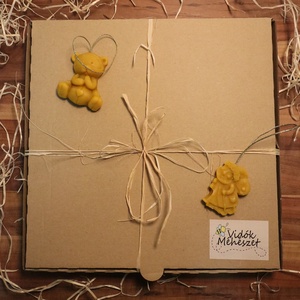 Ajándék karácsonyfadísz szett lapos dobozban 17db 4-7x3-5cm, Karácsony, Karácsonyi lakásdekoráció, Karácsonyfadíszek, Gyertya-, mécseskészítés, MESKA