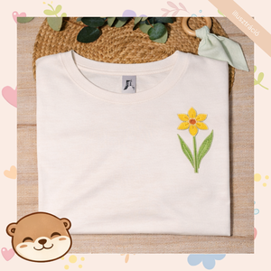 Nárcisz mintás női póló, tavaszi virágos minta, Ruha & Divat, Női ruha, Póló, felső, Hímzés, MESKA