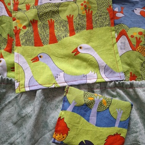 Retro mintás oviszsák, babzsák és textil zsebkendő - játék & sport - ovis felszerelés - ovis zsák - Meska.hu