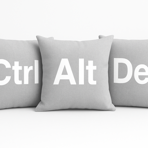 Ctrl Alt Del párna szett, Otthon & Életmód, Lakástextil, Párna & Párnahuzat, Varrás, MESKA