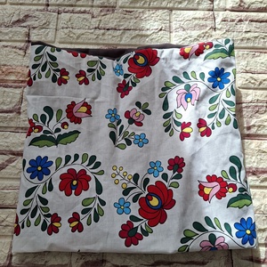 Kalocsai mintás női csősál - Meska.hu