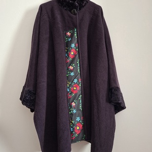 Matyó mintás női poncsó /100 % gyapjú/ (nagyobb méret) - ruha & divat - női ruha - poncsó - Meska.hu