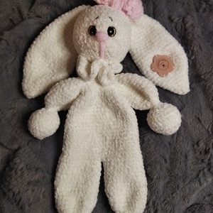 Horgolt plüss nyuszi, 35 cm - játék & sport - plüssállat & játékfigura - nyuszi - Meska.hu