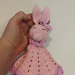 Horgolt nyuszis szundipajti, 25 cm - játék & sport - plüssállat & játékfigura - nyuszi - Meska.hu
