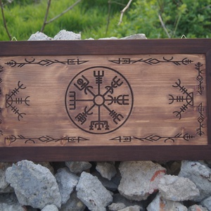 Vegvísir falikép keretezve  északi iránytű motívum fenyőfából (59x29 cm) - otthon & életmód - dekoráció - fali és függő dekoráció - falra akasztható dekor - Meska.hu