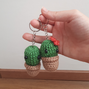 Mini Kaktusz Kulcstartó Horgolt Amigurumi - táska & tok - kulcstartó & táskadísz - kulcstartó - Meska.hu