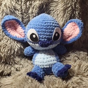 Stitch plüss, Játék & Sport, Plüssállat & Játékfigura, Szörnyike, Horgolás, Varrás, MESKA