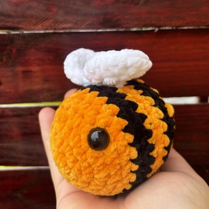 M�hecske plüss - játék & sport - plüssállat & játékfigura - más figura - Meska.hu