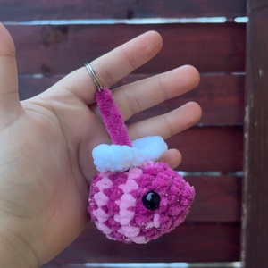 Valentin méhecske kulcstartók - játék & sport - plüssállat & játékfigura - méhecske - Meska.hu