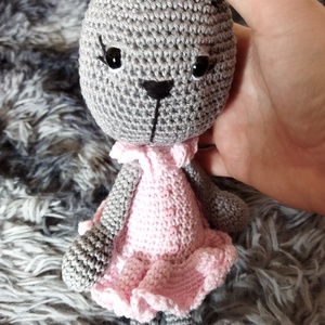 Horgolt nyuszi - játék & sport - plüssállat & játékfigura - nyuszi - Meska.hu