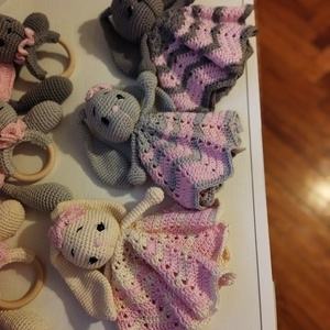 Horgolt nyuszis szundikendő  - otthon & életmód - babaszoba, gyerekszoba - gyerek díszpárna - Meska.hu