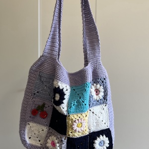 granny-square stílusú horgolt  szatyor  - táska & tok - bevásárlás & shopper táska - shopper, textiltáska, szatyor - Meska.hu