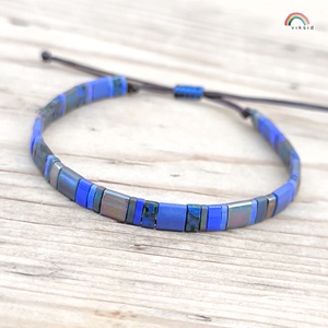 Selymes üveggyöngy karkötő - kék - ékszer - karkötő - gyöngyös karkötő - Meska.hu